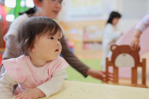 延長保育はいつから?料金と時間と利用できる理由を保育士が解説