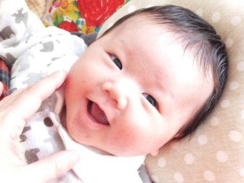 新生児や赤ちゃんの体重の推移と目安【男女・月齢別に解説】