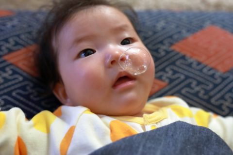 赤ちゃんが鼻づまりで苦しそうな時の対処法5選 鼻が原因で寝れない 保育士ライフ