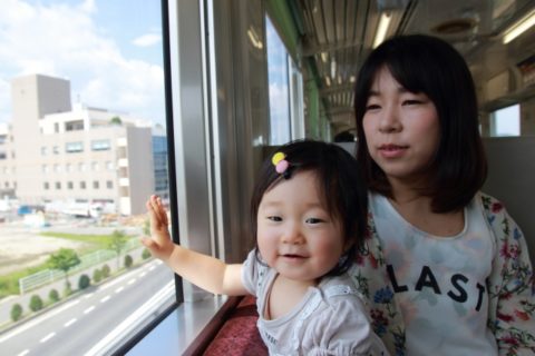 赤ちゃんは電車にいつから 乗る時のマナーと注意点 泣くときは 保育士ライフ