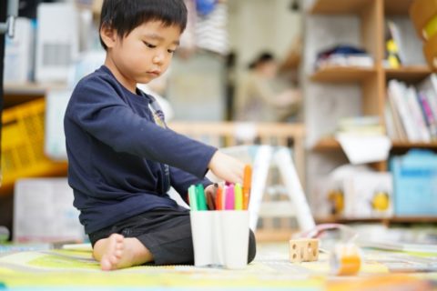 子供が片付けないしない時の対処法!できないイライラをしつけで解決